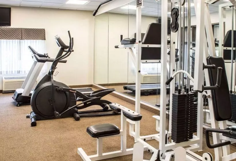 هتل Sleep Inn & Suites