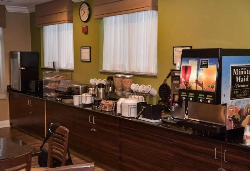 هتل Sleep Inn & Suites