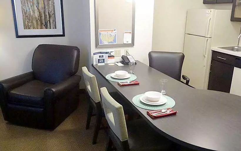 ホテル Sonesta Simply Suites Columbus Airport Gahanna