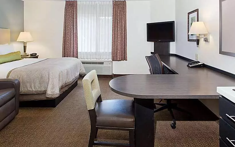 ホテル Sonesta Simply Suites Columbus Airport Gahanna