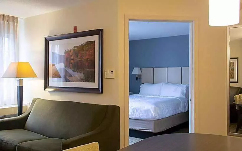 호텔 Sonesta Simply Suites Pittsburgh Airport