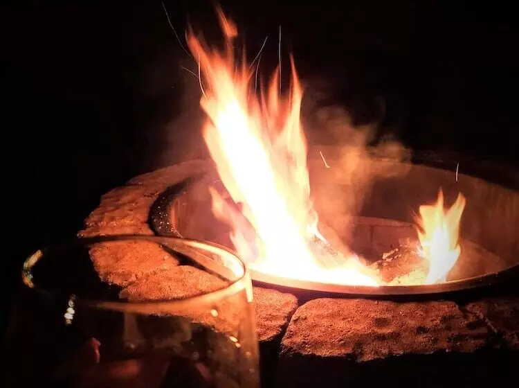 호텔 The Claiborne Bed And Breakfast