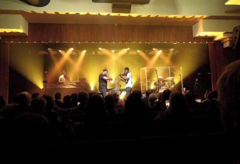 فندق The Claiborne Bed And Breakfast