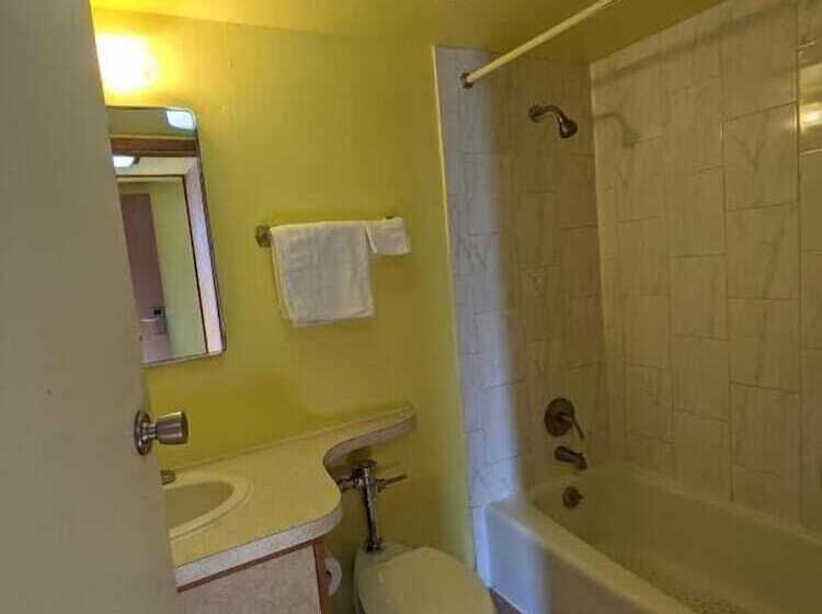 مُتل Great Plains Budget Inn