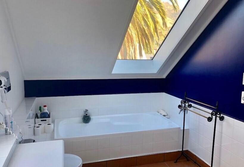 The Bruce Waterfront Apartments By Avi