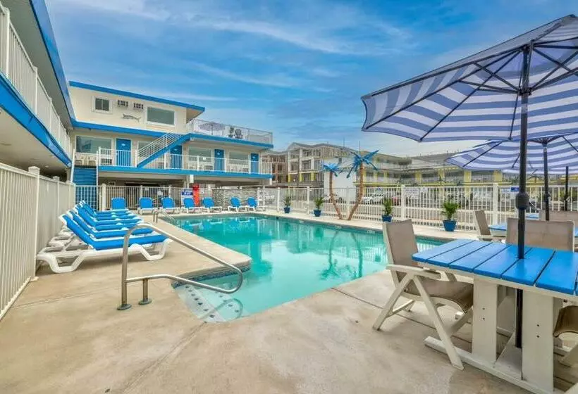 Hotelli The Blue Marlin Resort