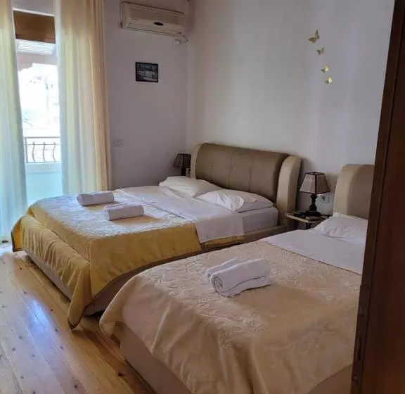 ペンション Nako Guest House Bar&restaurants