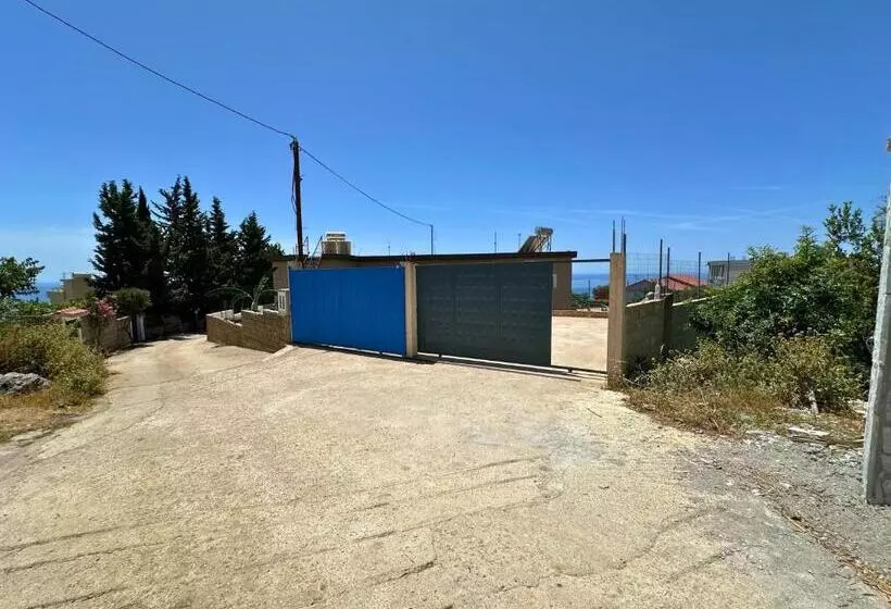 پانسیون Viewtopia House