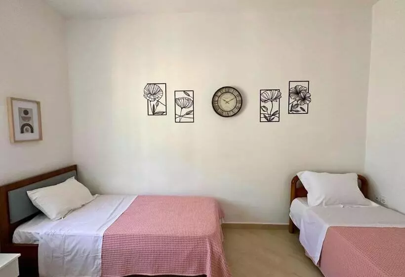 پانسیون Viewtopia House