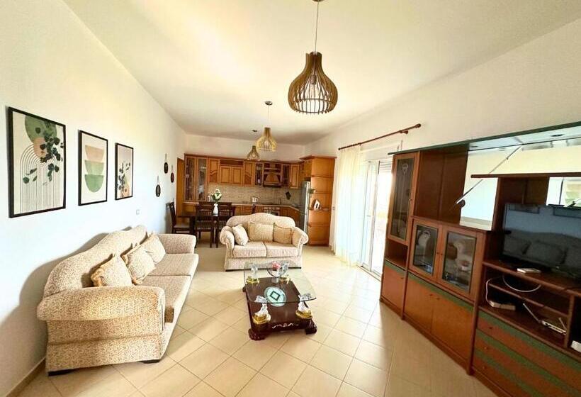 پانسیون Viewtopia House