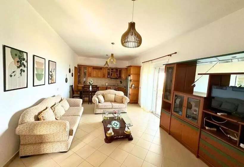 پانسیون Viewtopia House