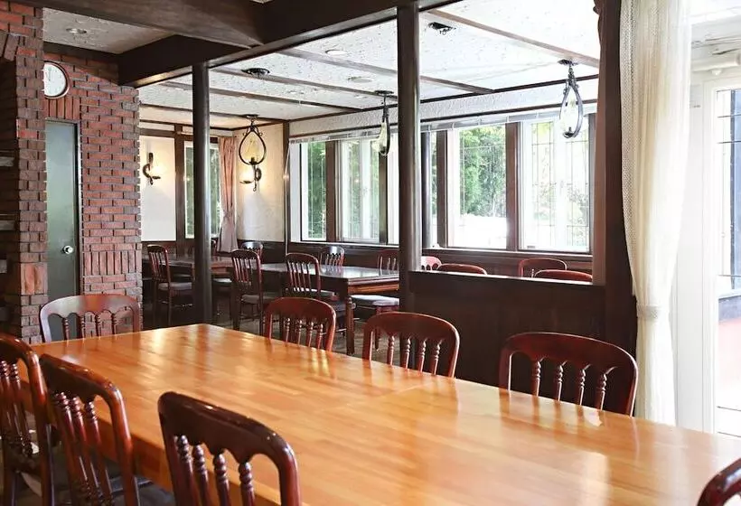 Aamiaismajoitus (B&B) 36 Degrees North, Lodge Hakuba Japan