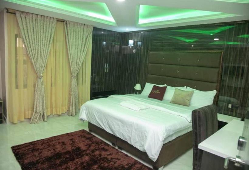 هتل Lushville & Suites