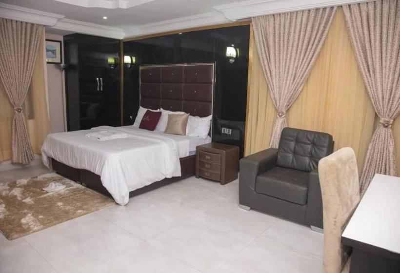 هتل Lushville & Suites