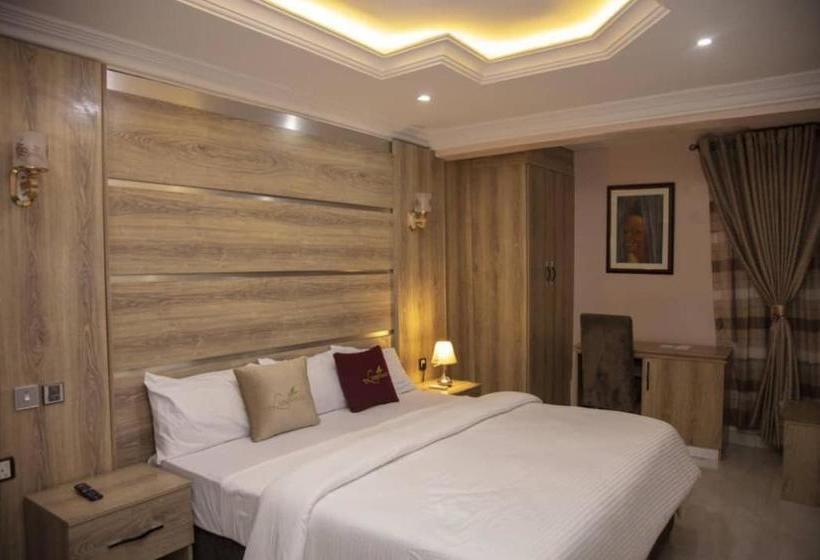 هتل Lushville & Suites