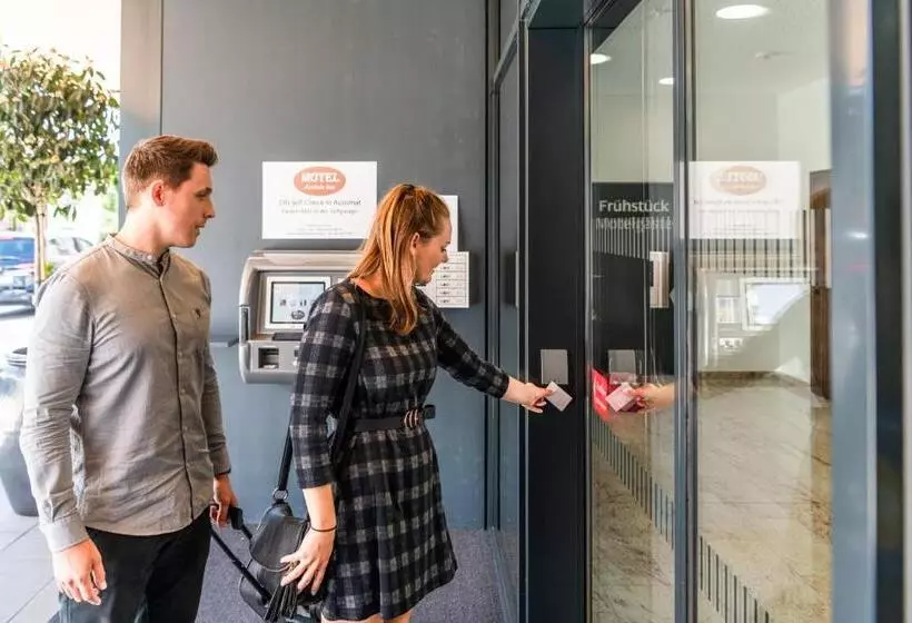 Motel Keckeis Inn   Self Check In