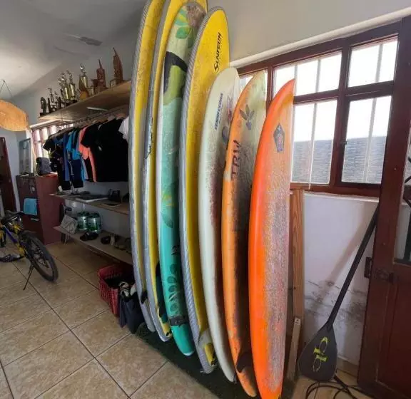 ペンション Totora Surf Hostel