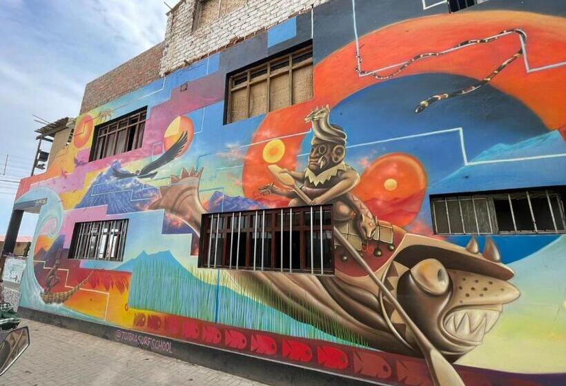 بنسيون Totora Surf Hostel