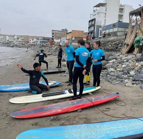 بنسيون Totora Surf Hostel
