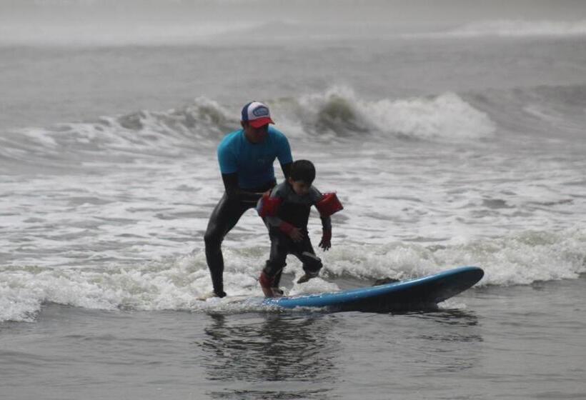 بنسيون Totora Surf Hostel