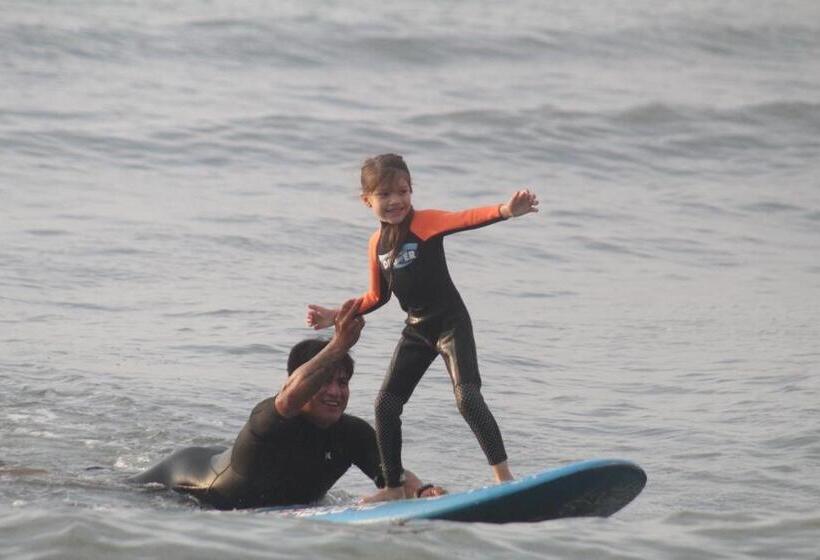 بنسيون Totora Surf Hostel