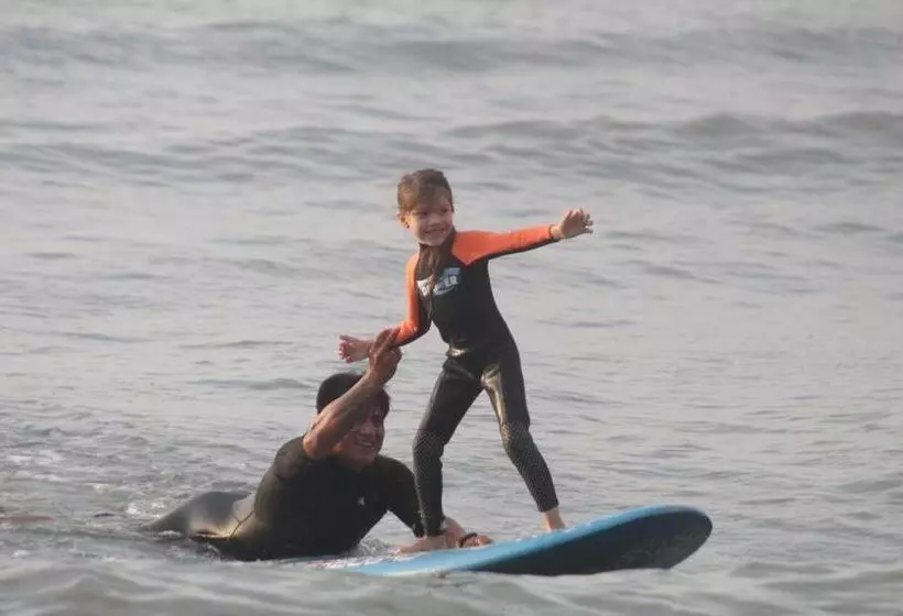 ペンション Totora Surf Hostel