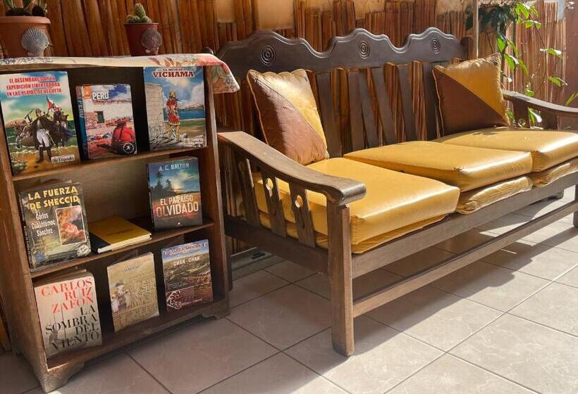 بنسيون Totora Surf Hostel