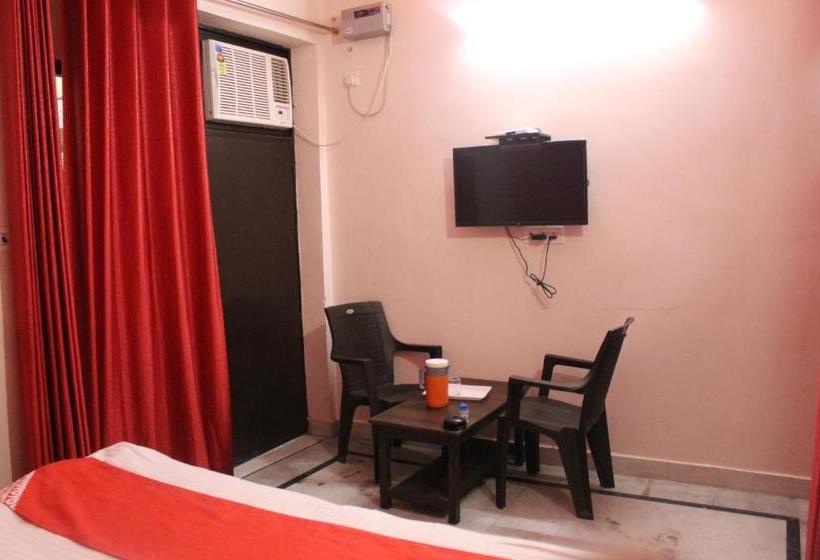 בית מלון כפרי Sagar Palace @ Near Nizamuddin Railway Station