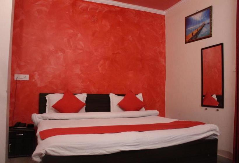 בית מלון כפרי Sagar Palace @ Near Nizamuddin Railway Station