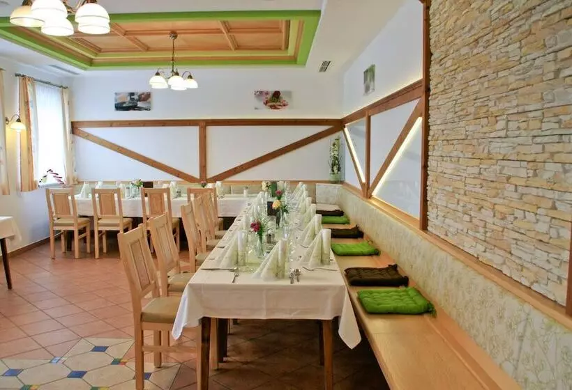 Majatalo Genussgasthof Willenshofer