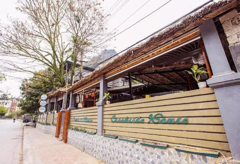 هتل Lila Inn & Motorbike Tours Ha Giang