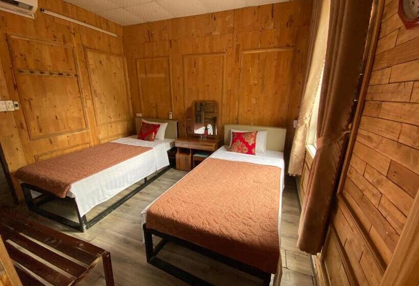 هتل Lila Inn & Motorbike Tours Ha Giang