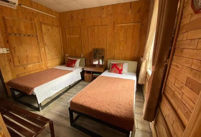 هتل Lila Inn & Motorbike Tours Ha Giang