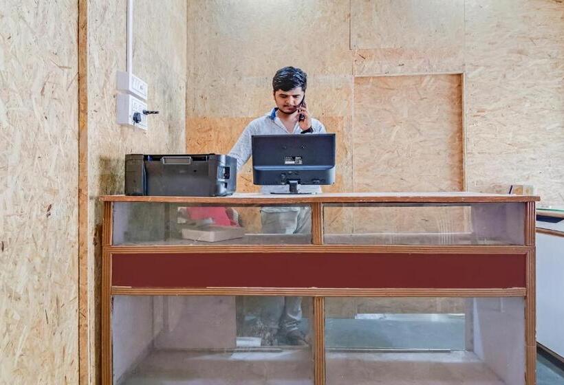 Hotelli Karla Hill Lonavala