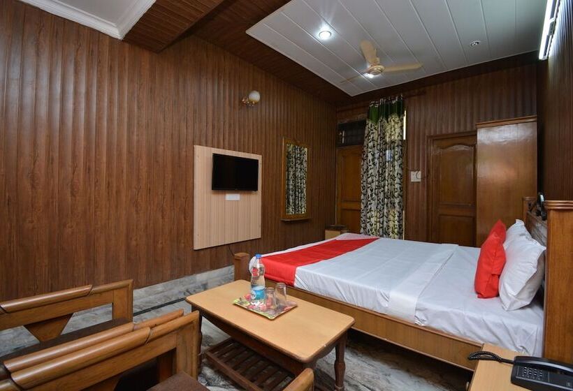 Отель Oyo 40230  Royal Palace