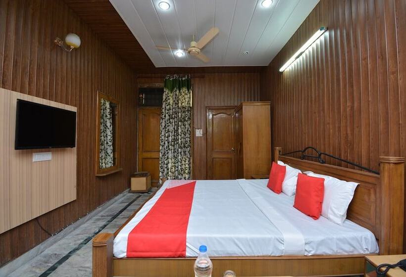 Отель Oyo 40230  Royal Palace