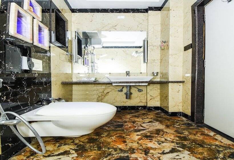 فندق Oyo 42636 Zest Damodar Garh