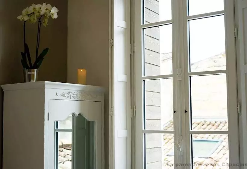 Pension  La Parenthèse Des Capucins   Maison D Hôtes Bordeaux