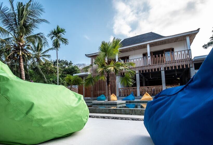 Kaniu Capsule Hostel