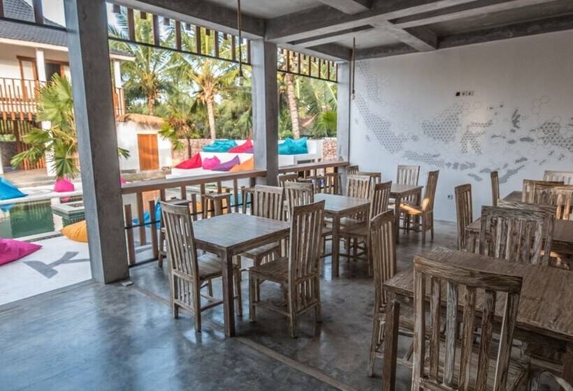 Kaniu Capsule Hostel