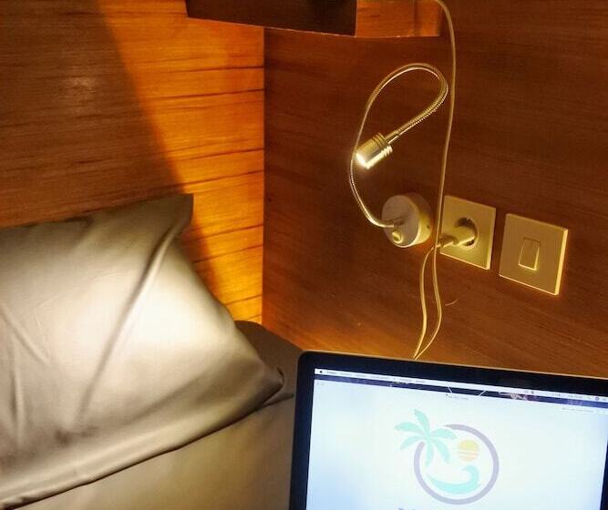 Kaniu Capsule Hostel