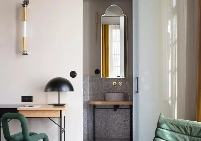 Hôtel De L Abbaye Lyon  Boutique