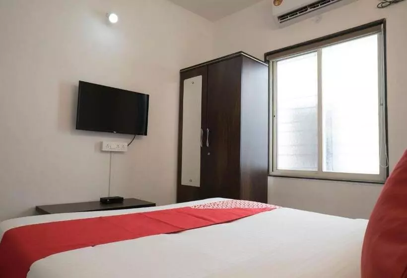 Super Hotel O Rvc Hospitality Near Pune Airport