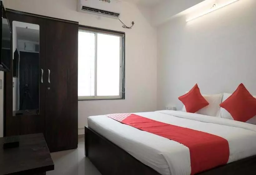 Super Hotel O Rvc Hospitality Near Pune Airport