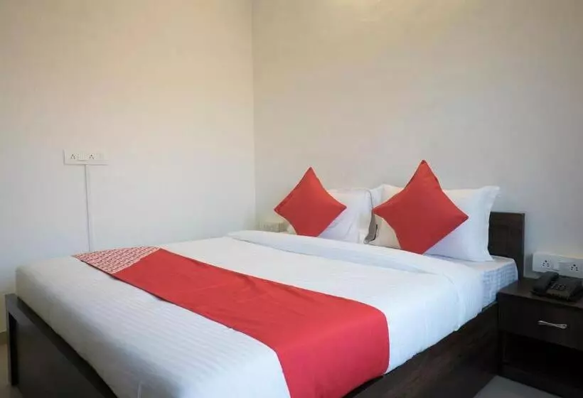Super Hotel O Rvc Hospitality Near Pune Airport