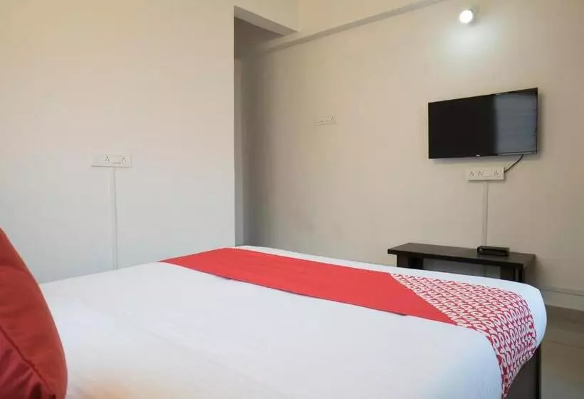 Super Hotel O Rvc Hospitality Near Pune Airport