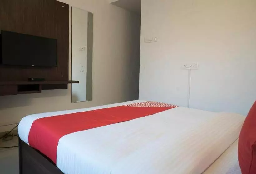 Super Hotel O Rvc Hospitality Near Pune Airport