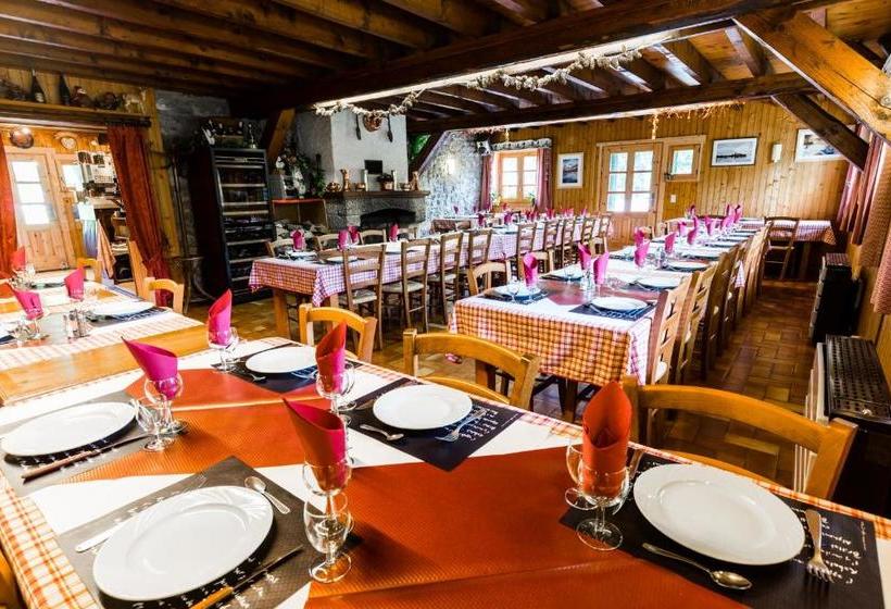 Пансион Restaurant Gautard Chambres D Hôtes Les Tavaillons