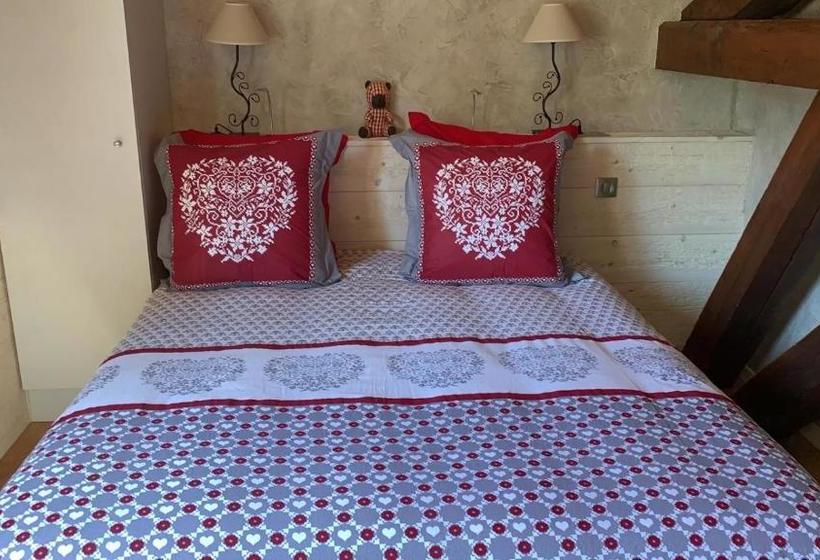 Пансион Restaurant Gautard Chambres D Hôtes Les Tavaillons