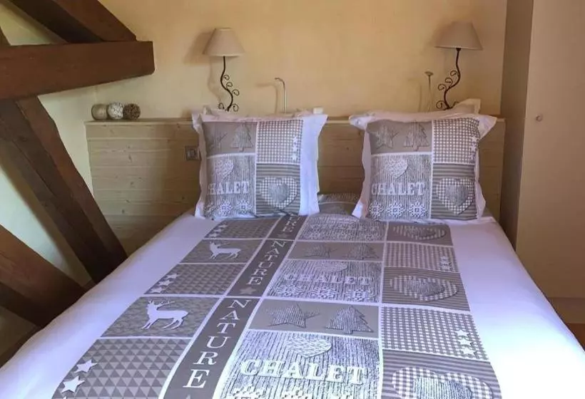 Majatalo Restaurant Gautard Chambres D Hôtes Les Tavaillons